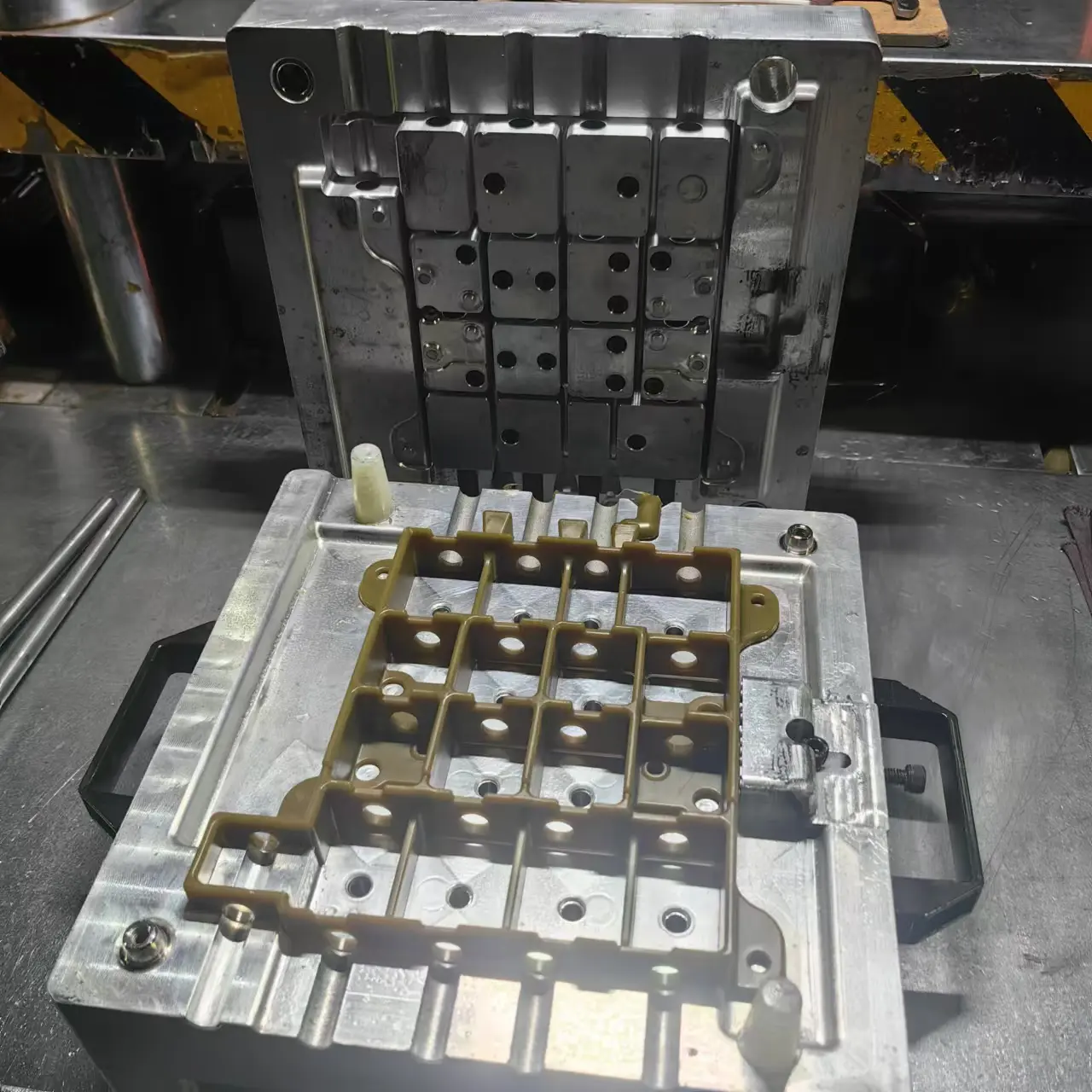 Investment Casting: Discover the Process in Videos