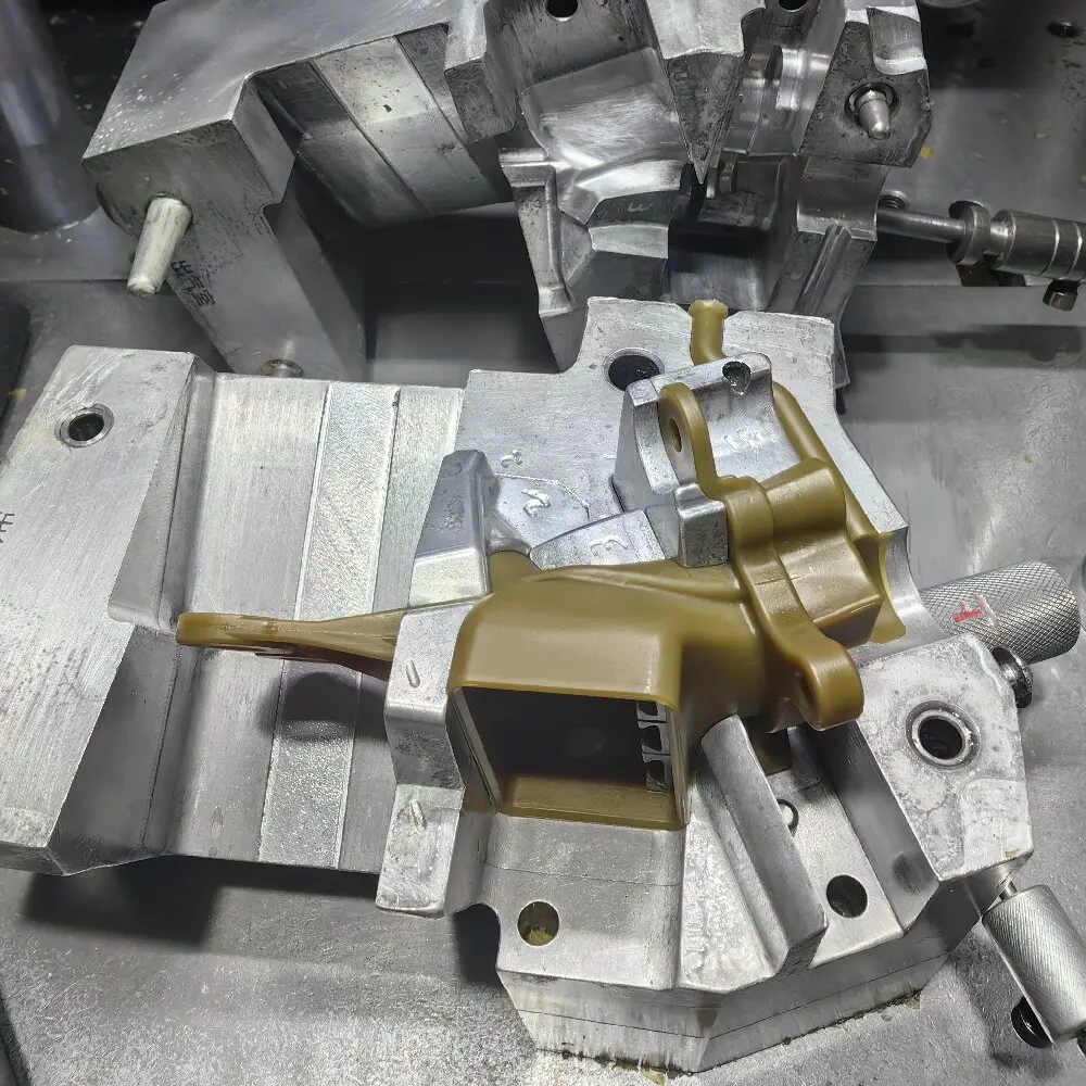 What Are the Tooling and Materials in the Investment Casting Process
