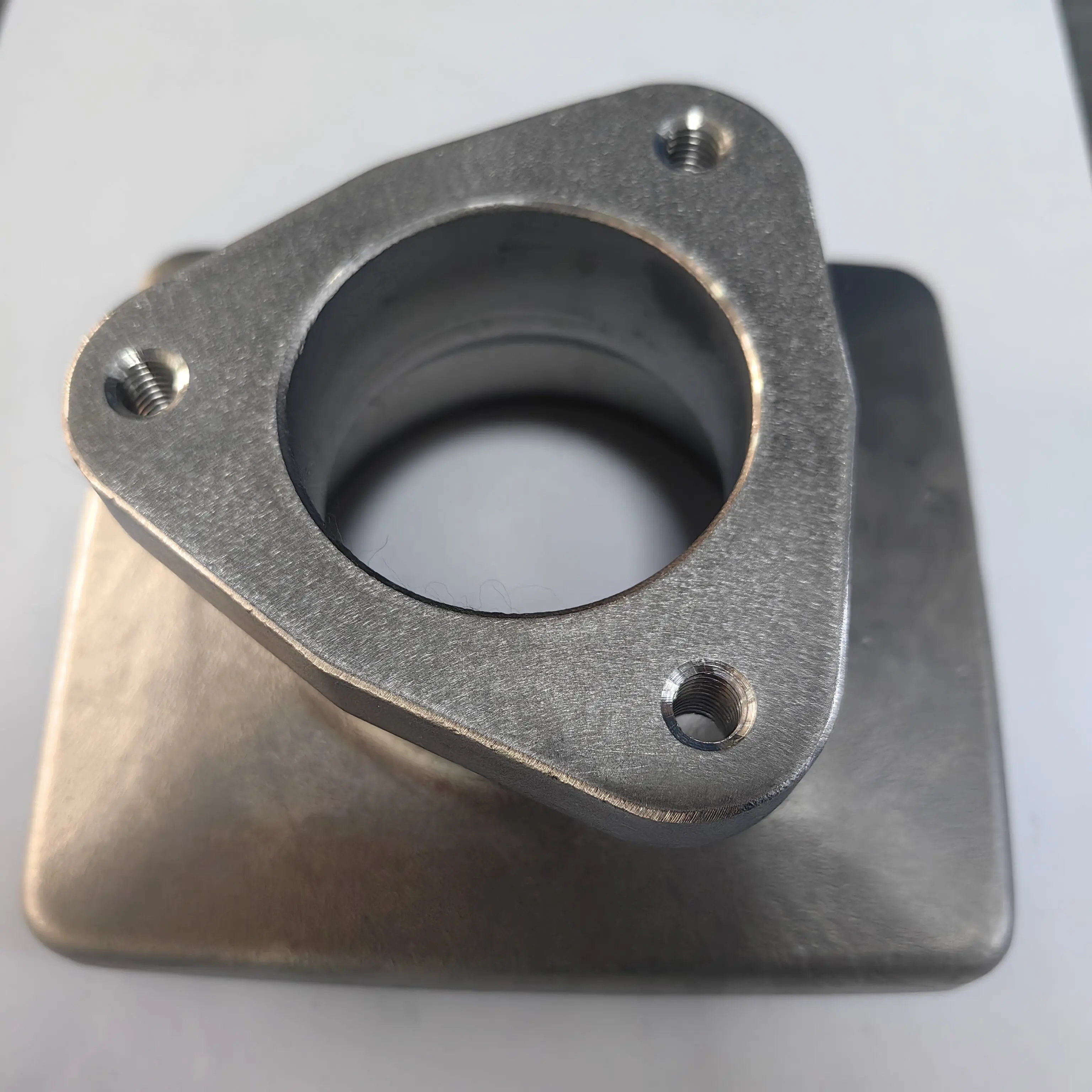 How Stainless Steel Precision Castings Enhance Truck Performance